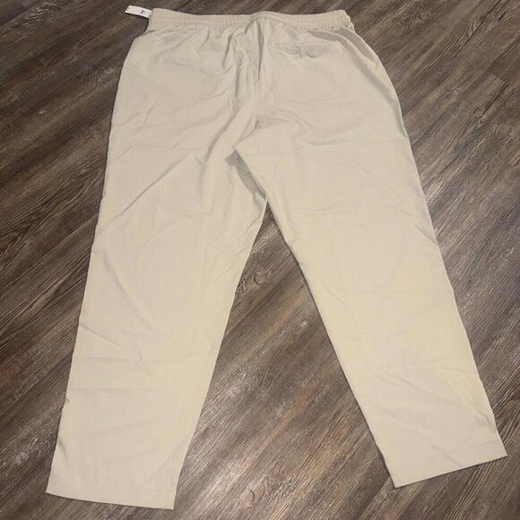Gap Fit Runaround Pant XL NWT Khaki Athletic Lounge Gym Elastic Waist Bottoms - Picture 1 of 15